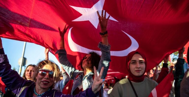 Turquía advierte ataque de EE.UU y Europa tras conflicto con occidente