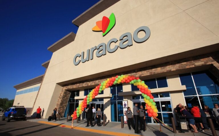 La cadena de tiendas Curacao pierde juicio: Engañaron a latinos
