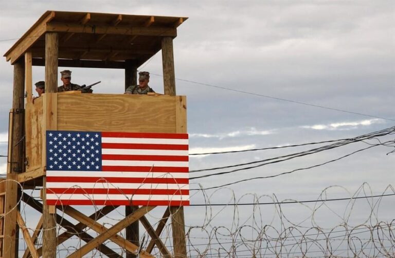 El gobierno de Biden trasladó a detenido paquistaní de Guantánamo a Belice