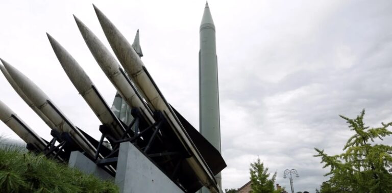 ¿Reto o Truco? Corea del Norte lanzó misil de largo alcance