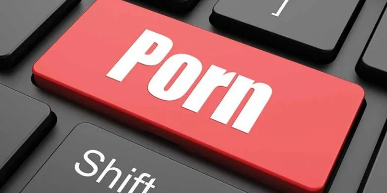 ¿Conoces los beneficios del porno?