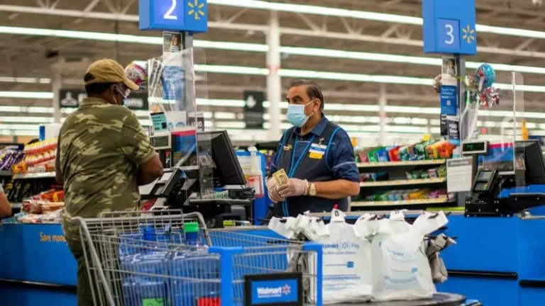 Descubre cuánto ganas trabajando en un supermercado en EEUU