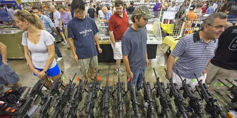 Aumentan las ventas de armas en EE.UU, conoce los detalles