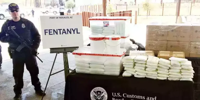 ¿Quién trafica el fentanilo desde México a Estados Unidos?