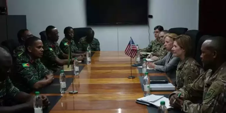 Comando Sur de Estados Unidos en Guyana: Aviva la tensión